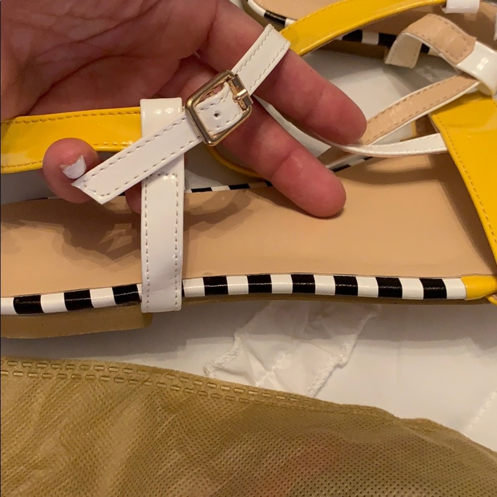 Sandals - Picture 6 of 6